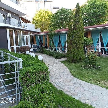 Apartments Danita & Restaurant&Pool Bar Варна Экстерьер фото
